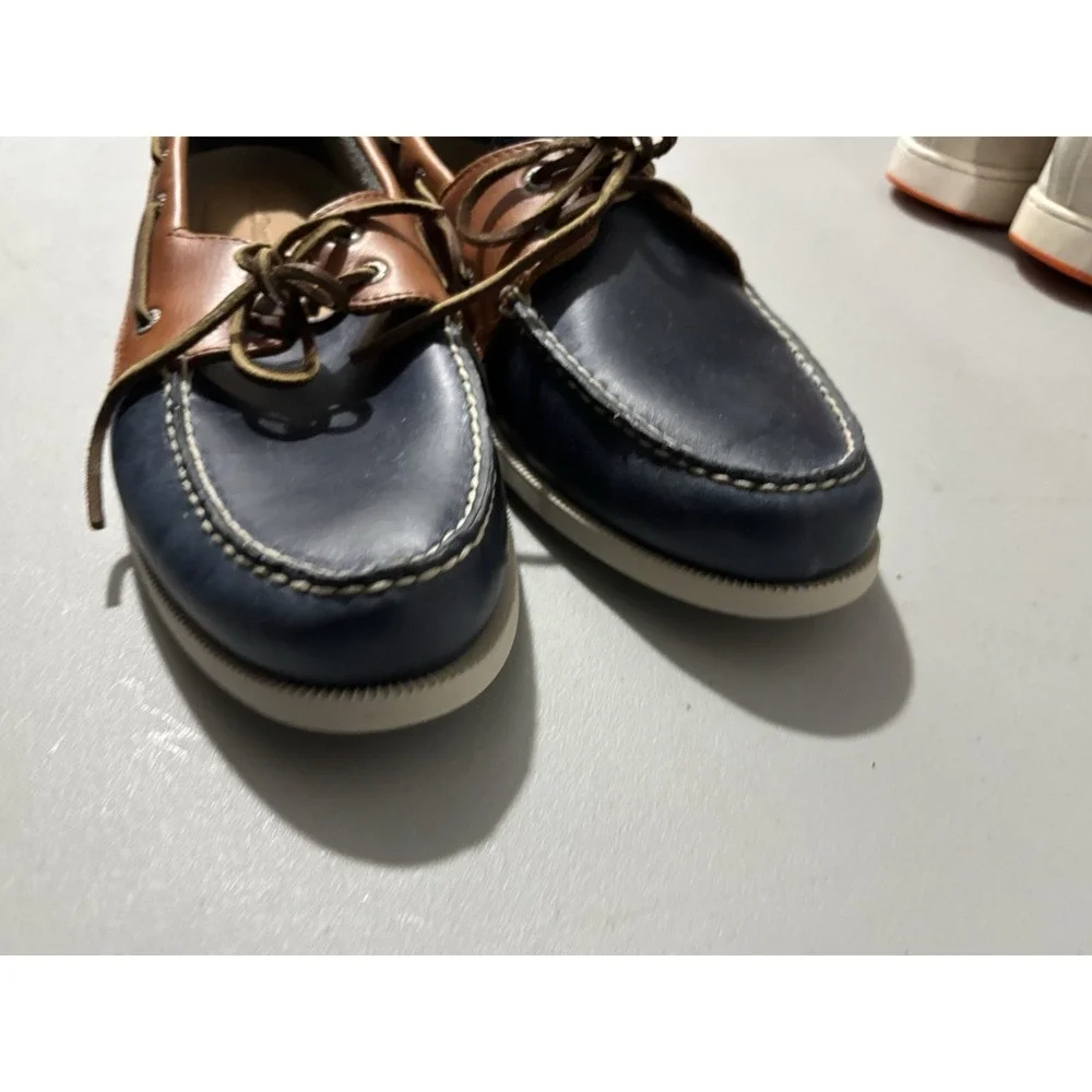 GH Bass 2-eye navy blue brown leather boat shoes Men's 13 preppy classy moc toe